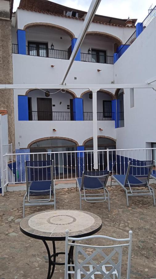 Hotel Rural La Posada De Las Cigueenas Jerez De Los Caballeros Exteriér fotografie